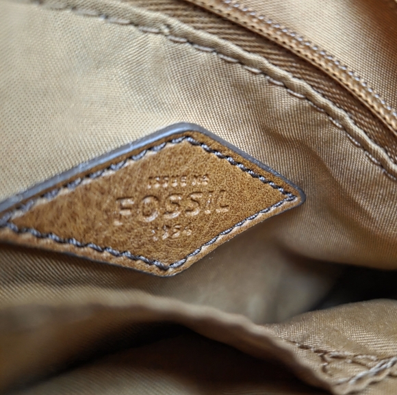 Fossil Tan Shoulder Bag with Embossed Logo - Picture 13 of 16